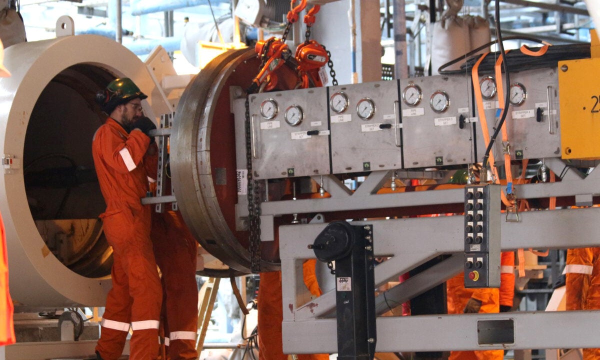 Slipper tray recovery tool door and stuffing box assembly, Sakhalin