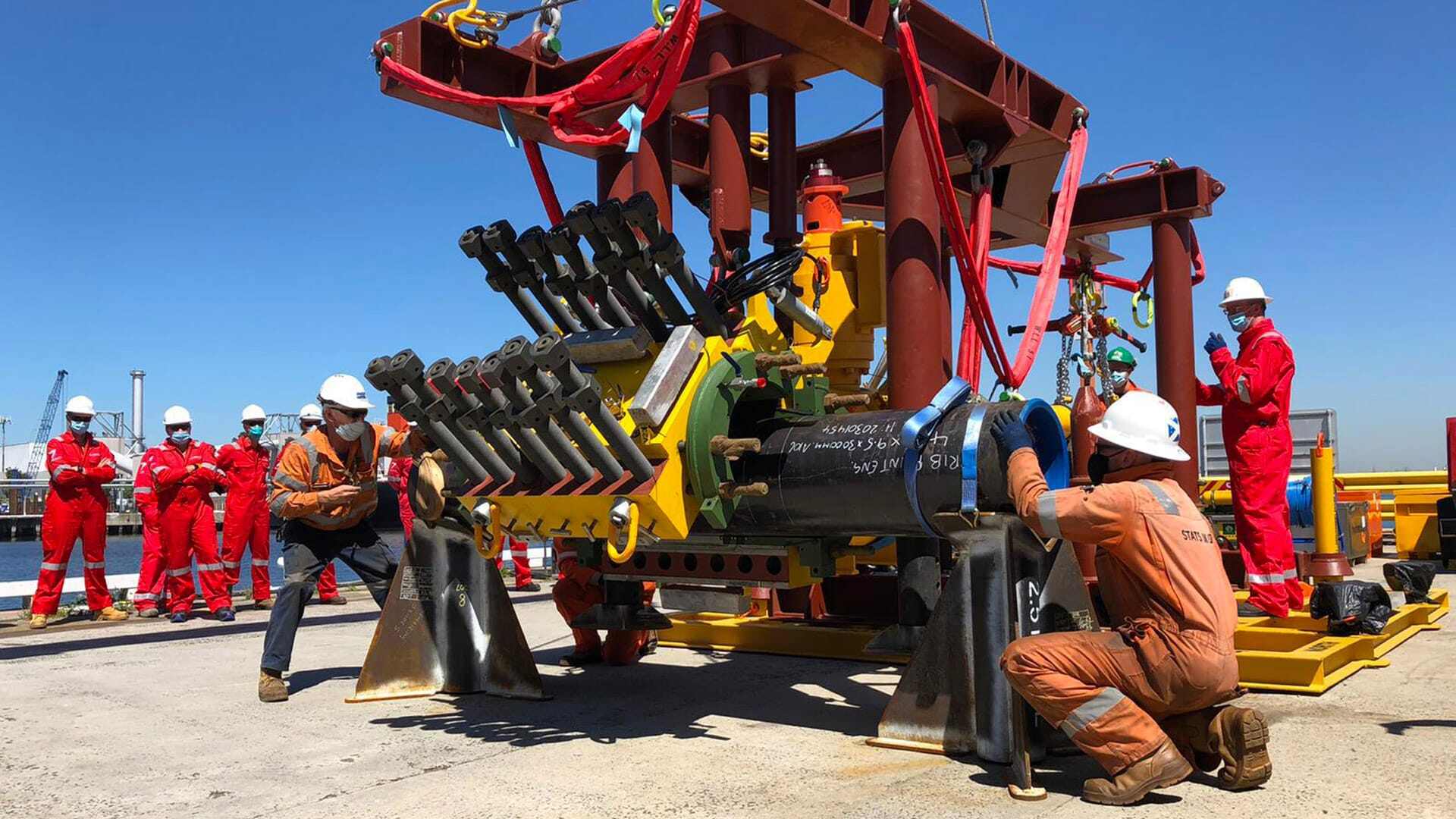 A team going through Subsea Clamp and Hot Tap Diver training