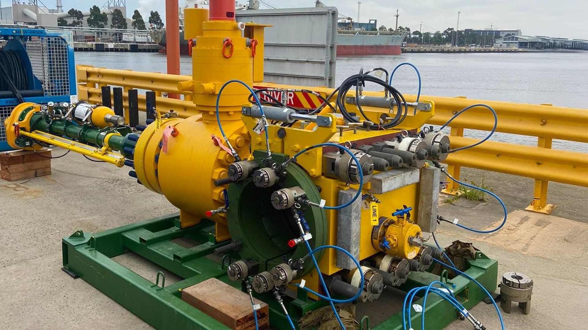 Subsea Mechanical Clamp and Hot Tapping Equipment