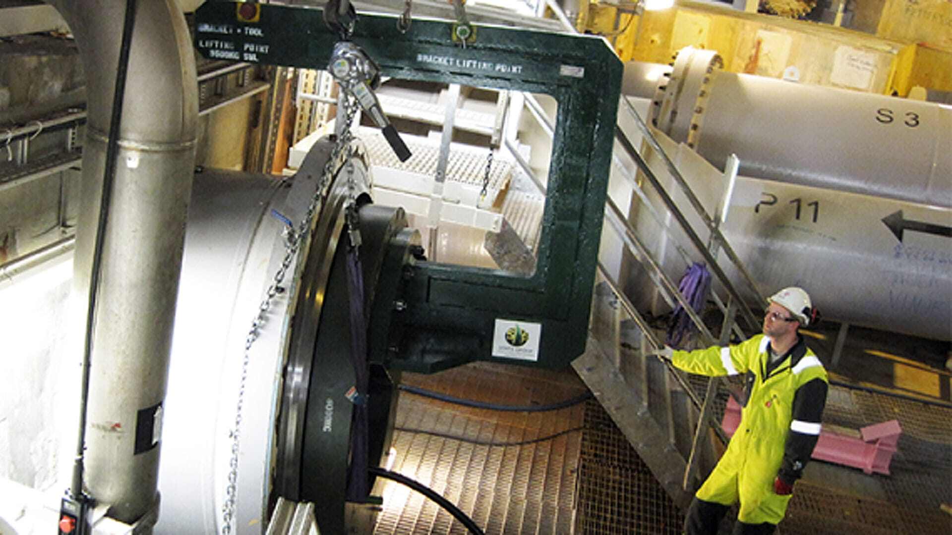 Seal cartridge during installation
