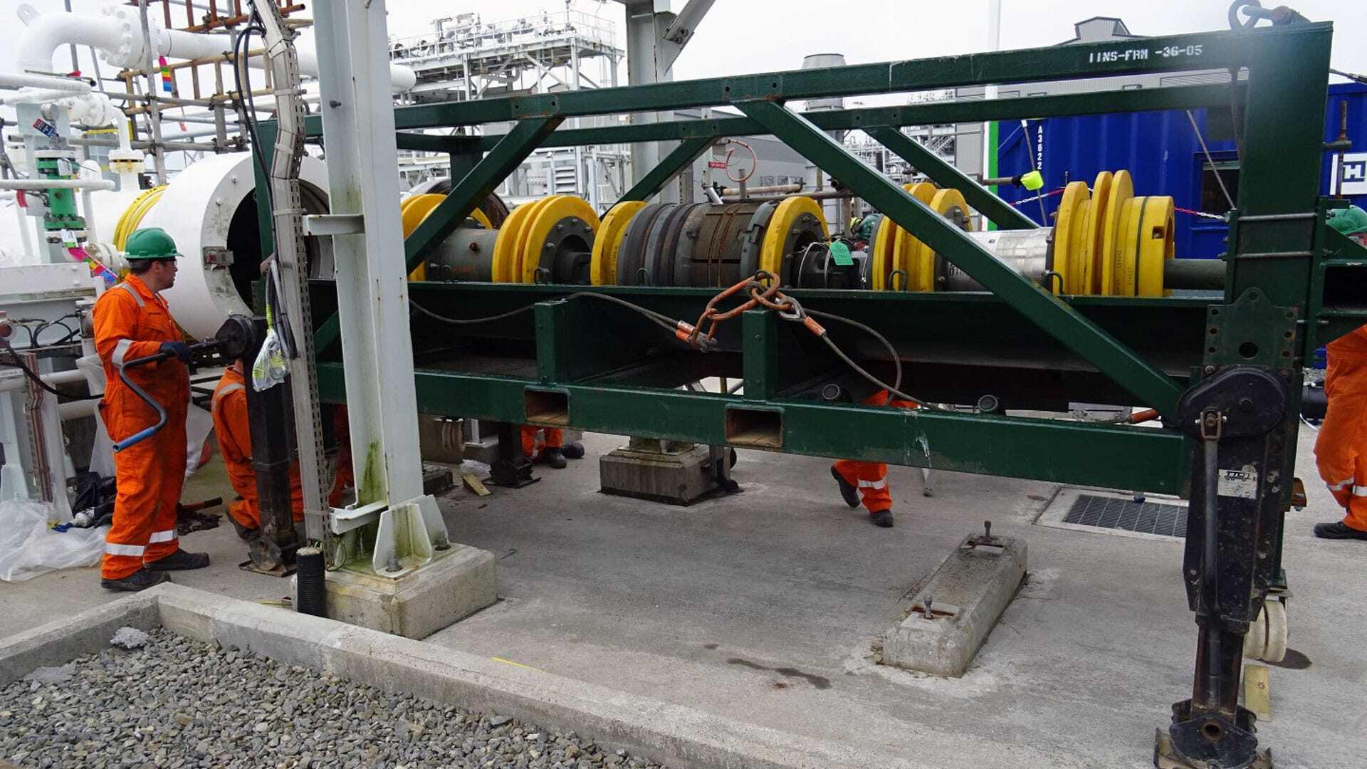 STATS team working on pipeline isolation plug