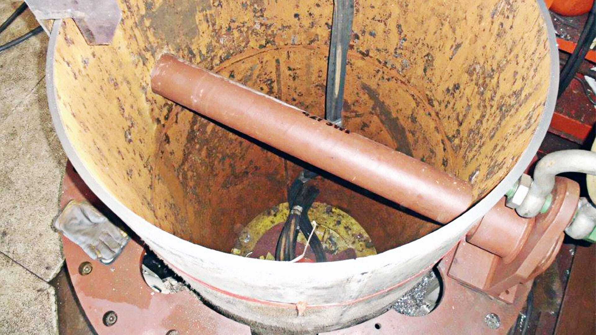 Caisson Pin Lifting