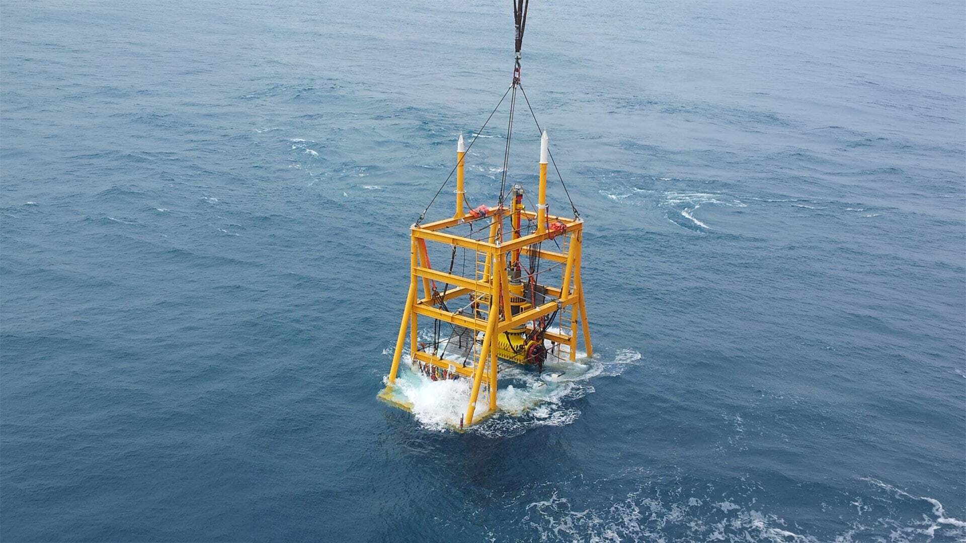 Subsea Hot Tapping Yacheng Pipeline