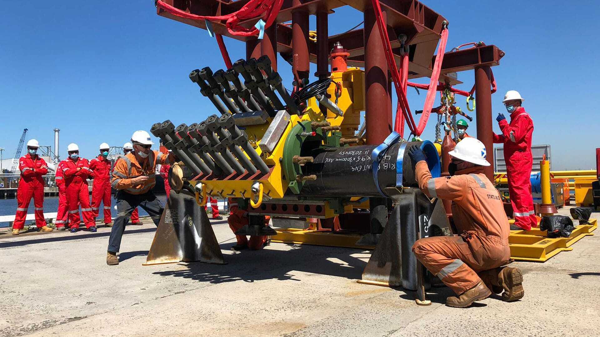 Subsea Mech Clamp Hot Tapping, Barracouta Australia