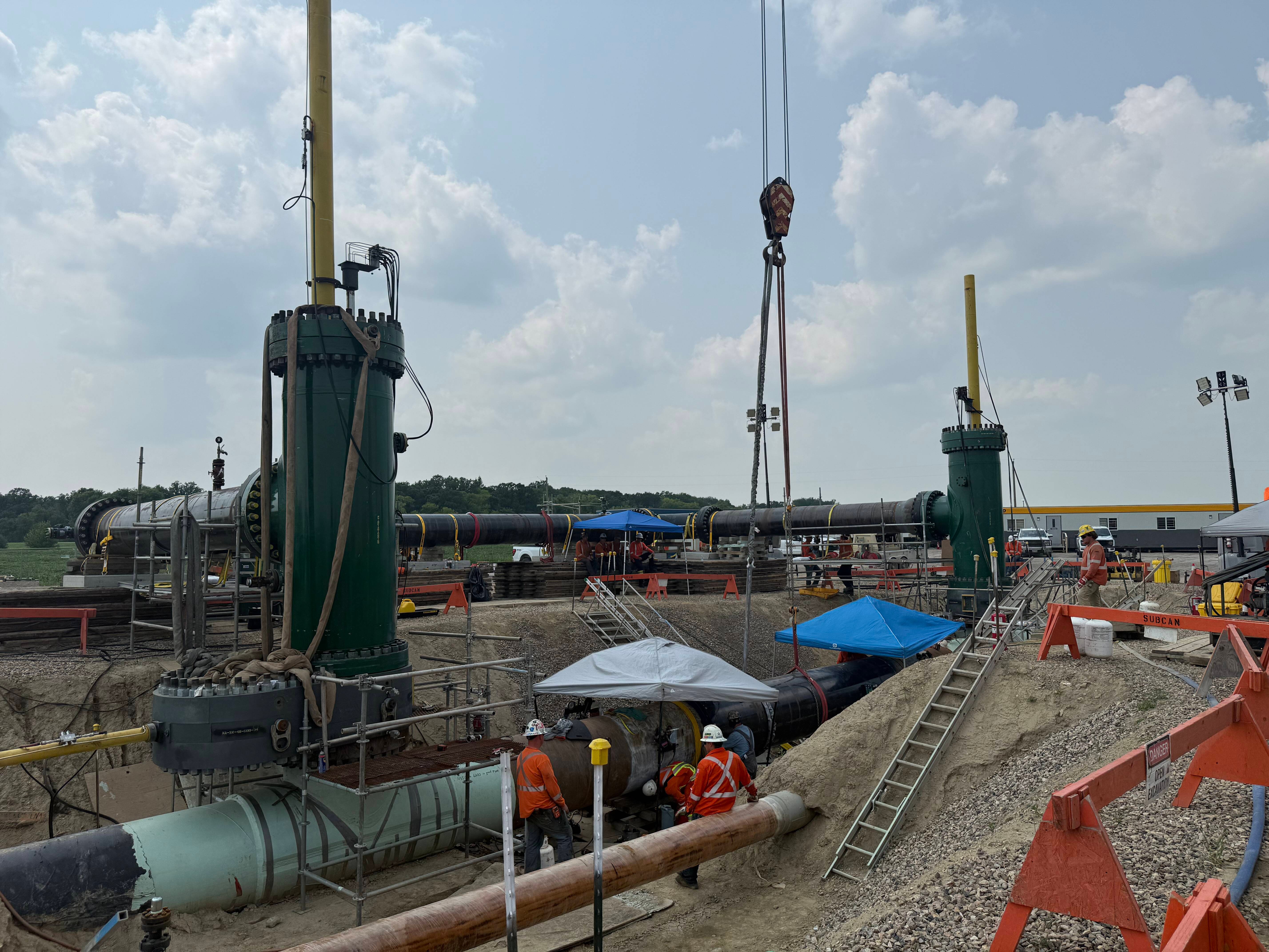 48in BISEPs with 36in integrated bypass in operation while the welders complete fit up and begin the tie-in welds