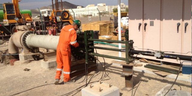 24in pipeline isolation bend removal