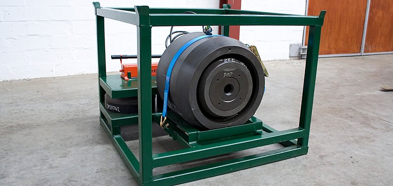 Hydro test pipe end pluge